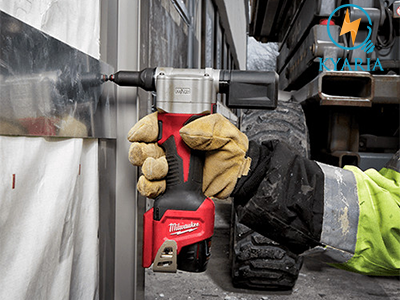 Máy bắn đinh rút Milwaukee M12 BPRT-0C (bare)